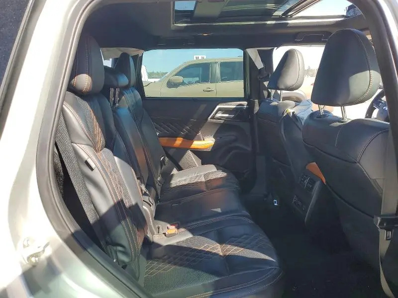 2022 MITSUBISHI OUTLANDER SEL  