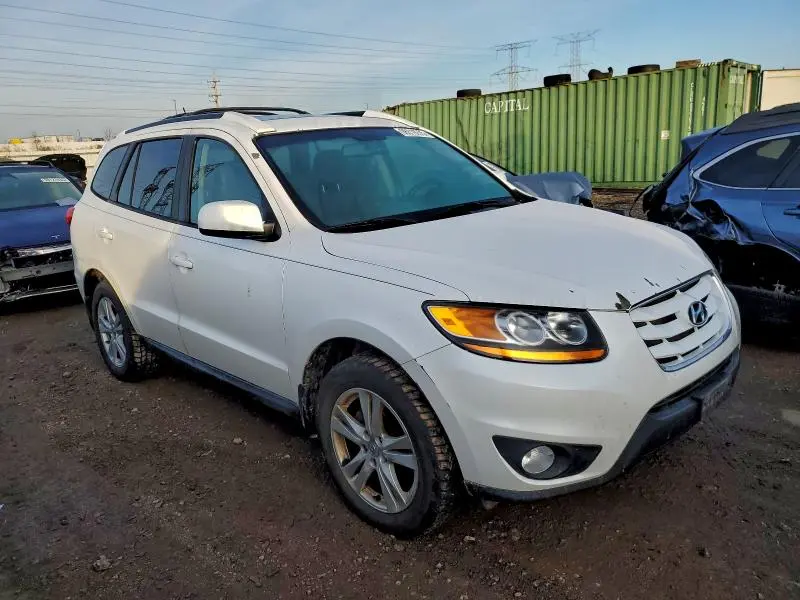 2011 HYUNDAI SANTA FE SE  