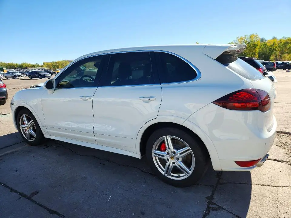 2012 PORSCHE CAYENNE TURBO  