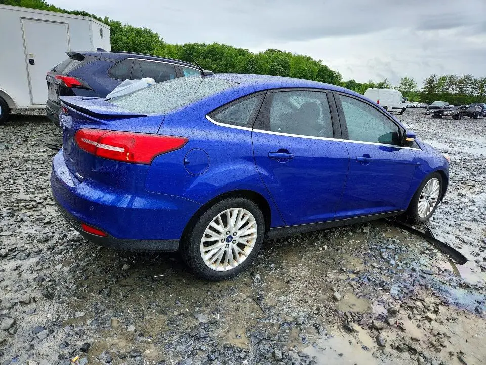 2015 FORD FOCUS TITANIUM  