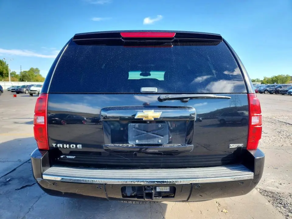 2011 CHEVROLET TAHOE K1500 LTZ  