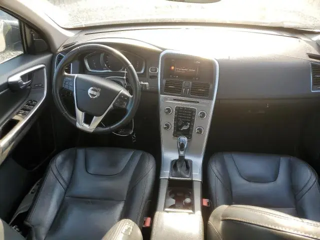 2017 VOLVO XC60 T5 DYNAMIC  