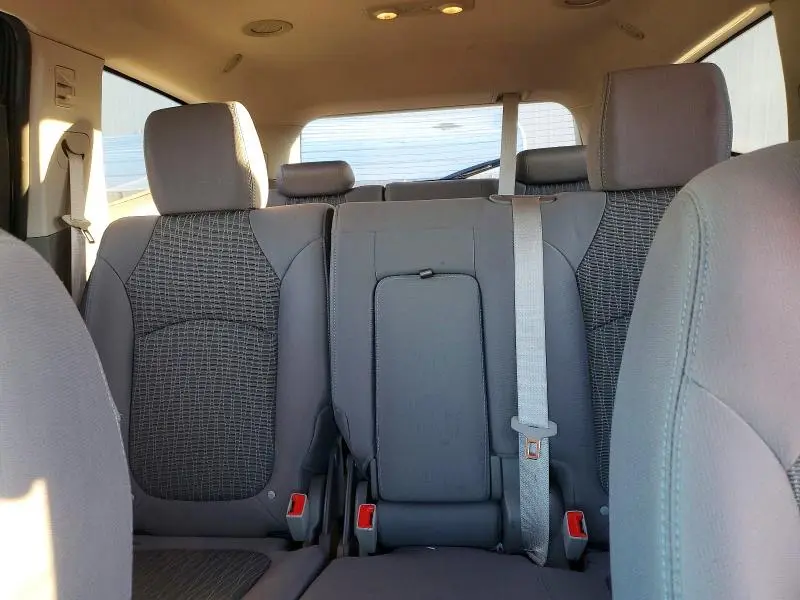 2014 CHEVROLET TRAVERSE LS  