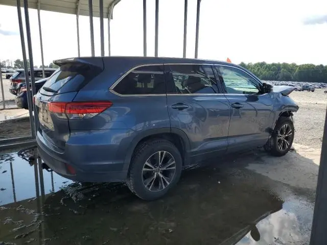 2018 TOYOTA HIGHLANDER LE  