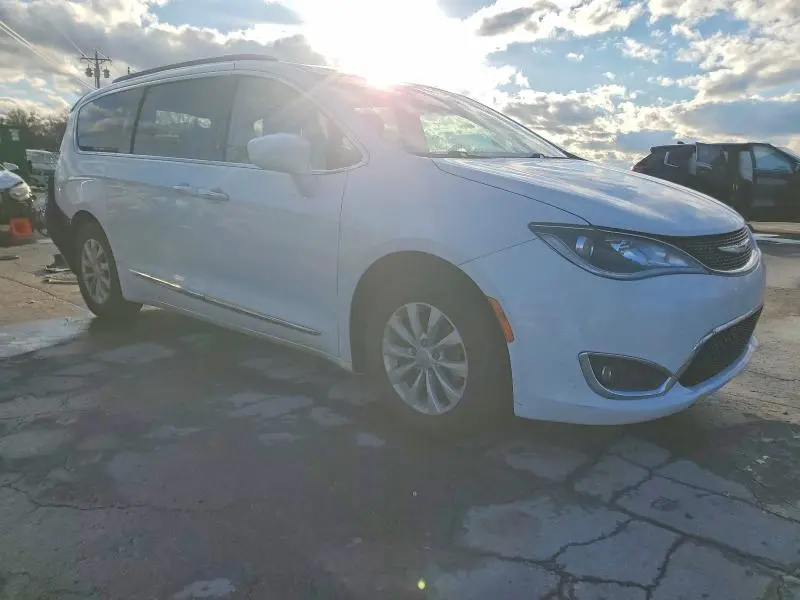2017 CHRYSLER PACIFICA TOURING L  