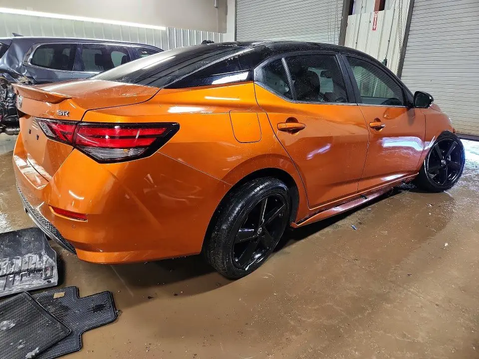 2021 NISSAN SENTRA SR  