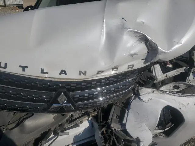2022 MITSUBISHI OUTLANDER SE  