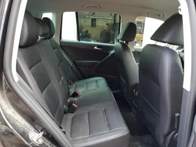 2015 VOLKSWAGEN TIGUAN S  