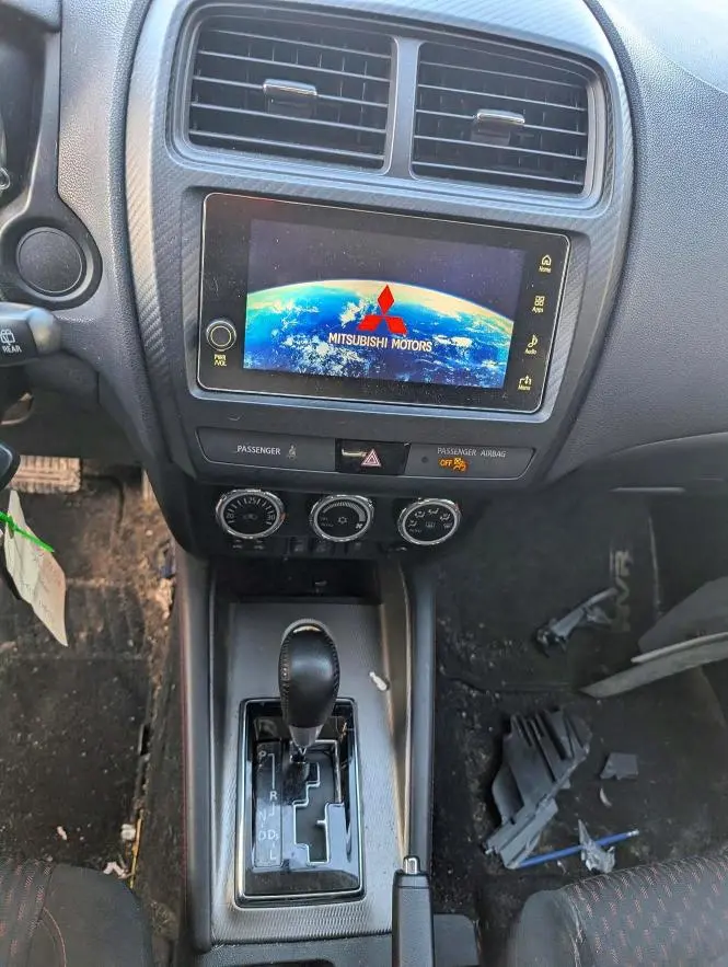2019 MITSUBISHI RVR SE  