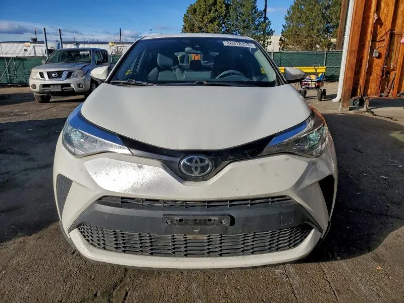 2020 TOYOTA C-HR XLE  