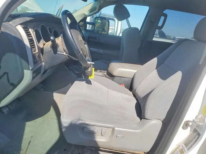 2010 TOYOTA TUNDRA CREWMAX SR5  