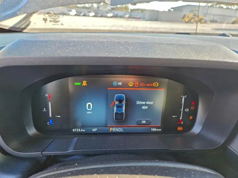 2025 FORD MAVERICK XL  