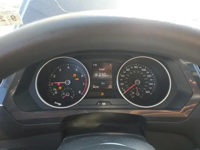 2021 VOLKSWAGEN TIGUAN S  