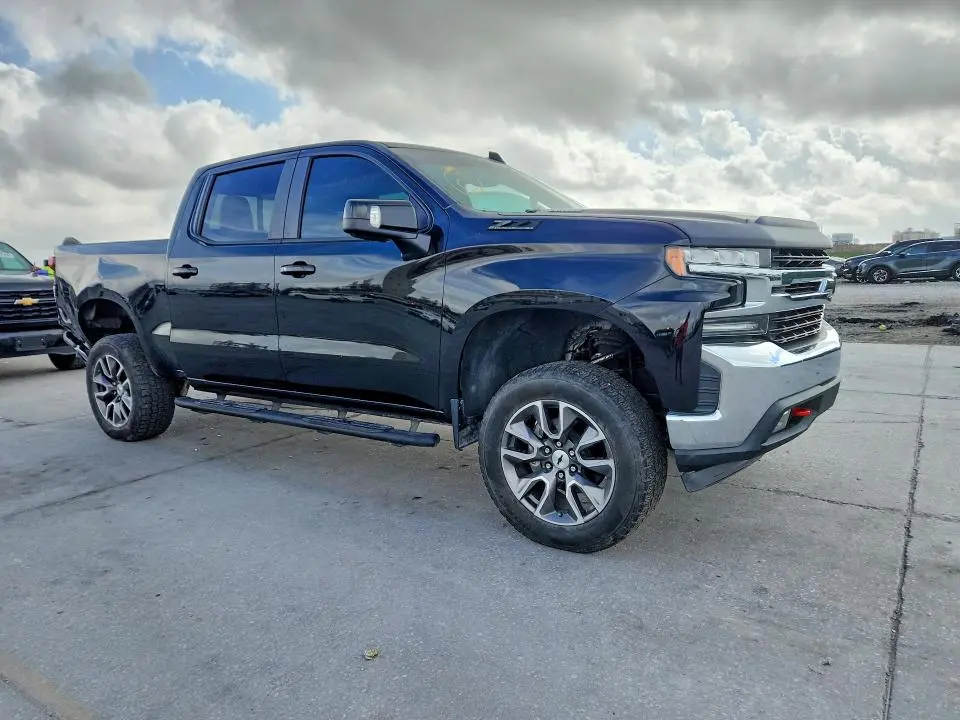 2020 CHEVROLET SILVERADO K1500 LT  