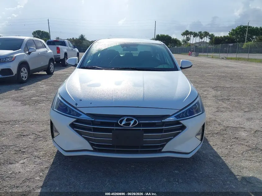 2020 HYUNDAI ELANTRA SE