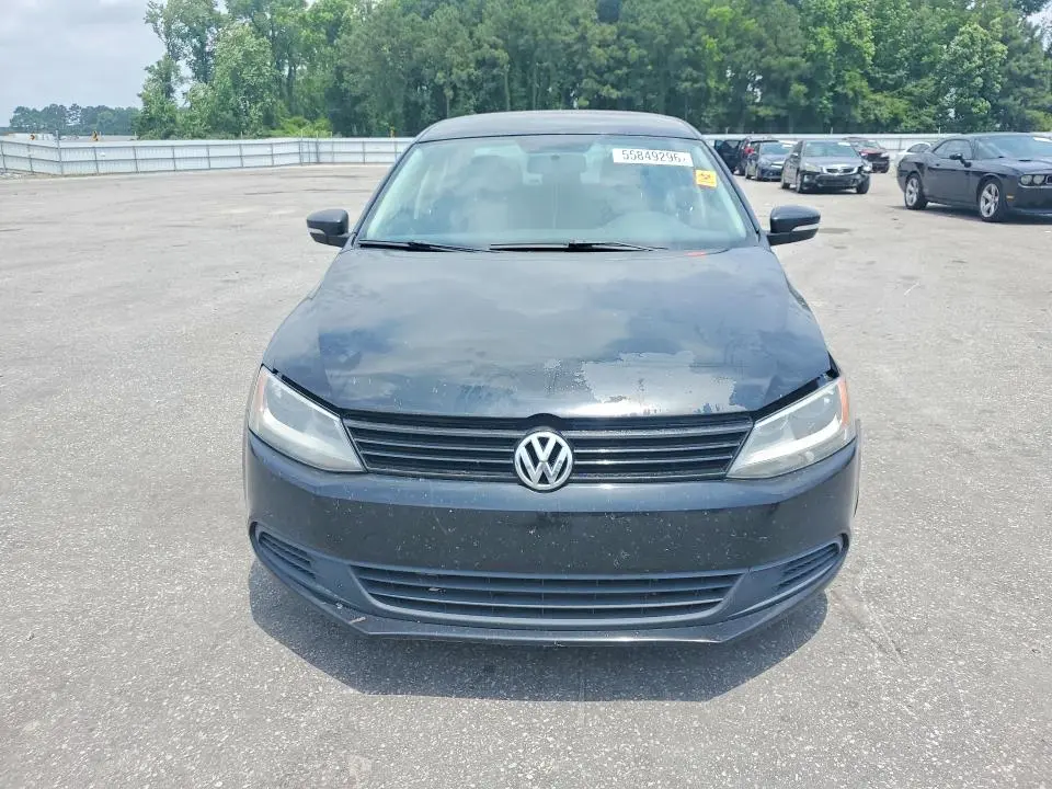 2012 VOLKSWAGEN JETTA SE  