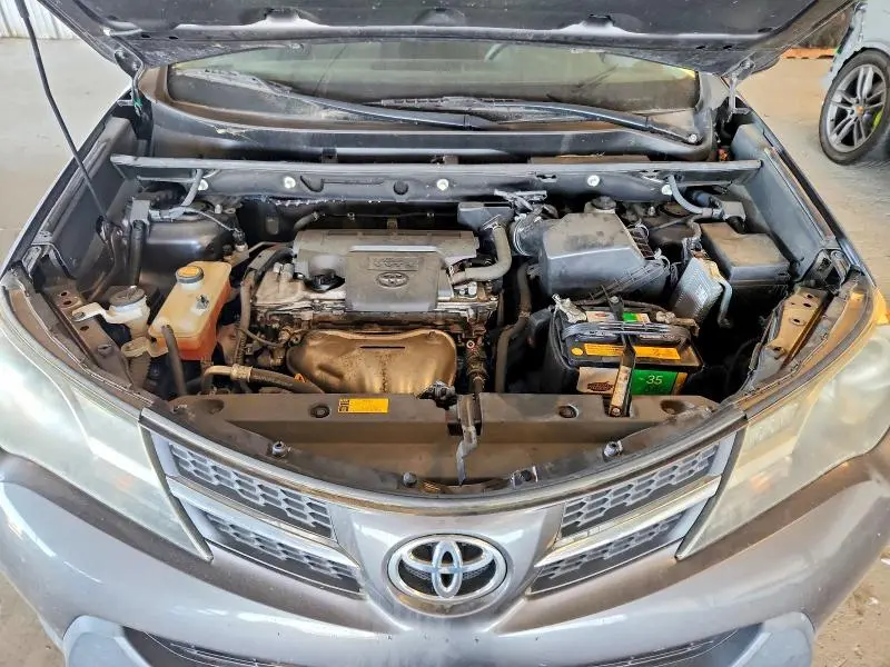 2013 TOYOTA RAV4 LE  