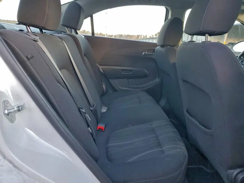 2017 CHEVROLET SONIC LT  