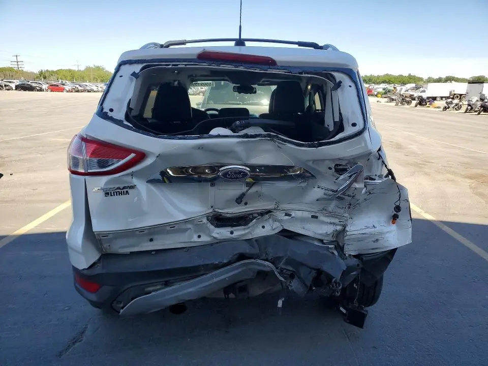 2016 FORD ESCAPE TITANIUM  