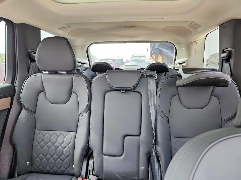 2026 VOLVO XC90 PLUS  