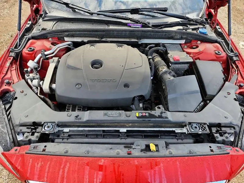 2019 VOLVO S60 T6 MOMENTUM  