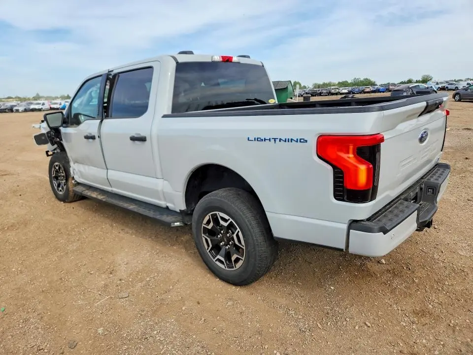 2023 FORD F150 LIGHTNING PRO  
