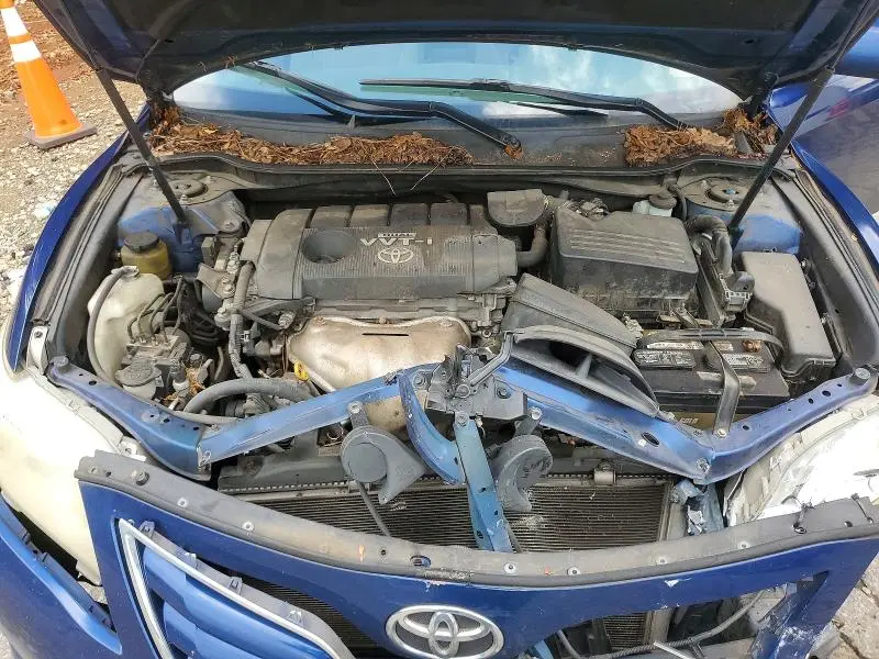 2010 TOYOTA CAMRY LE  