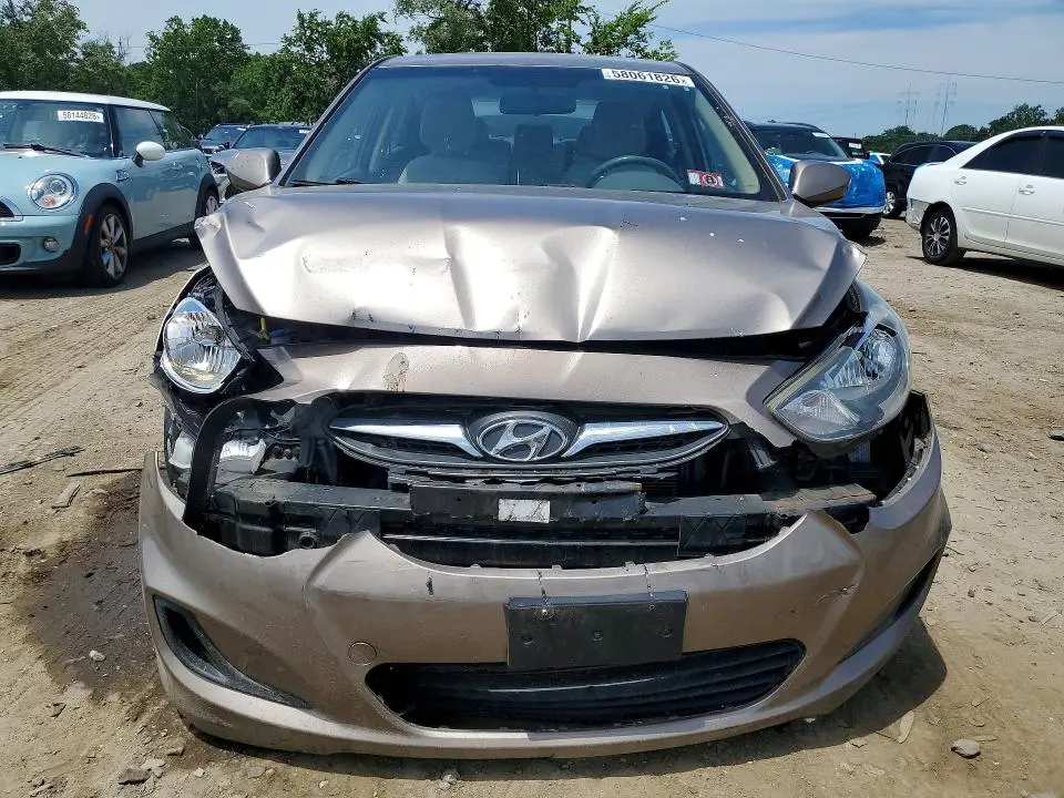 2013 HYUNDAI ACCENT GLS  