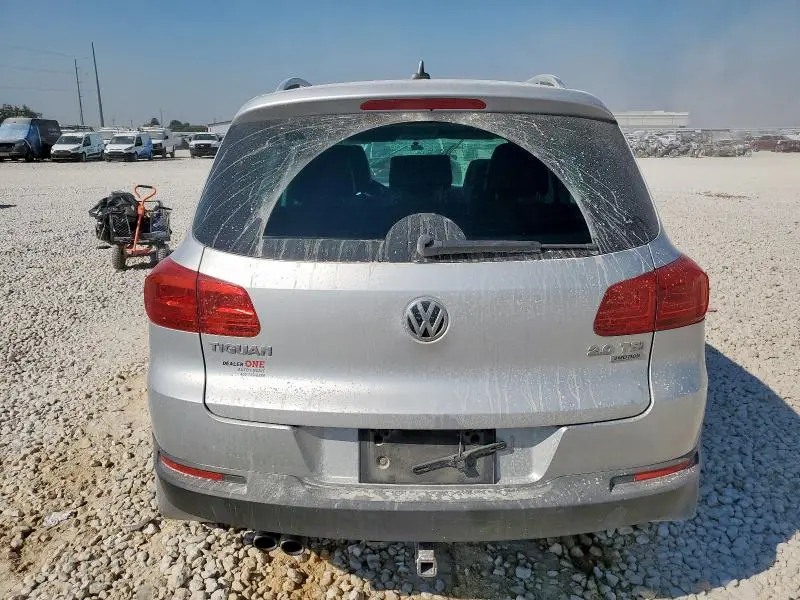 2012 VOLKSWAGEN TIGUAN S  