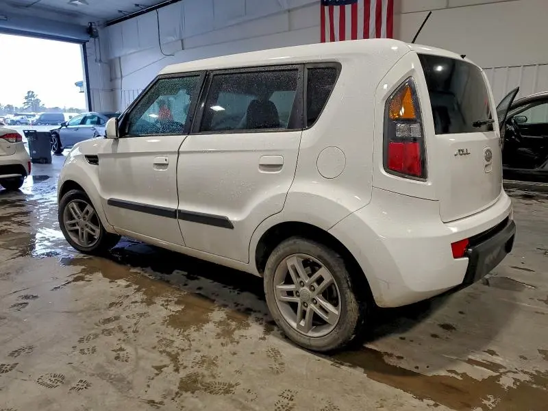 2010 KIA SOUL +  