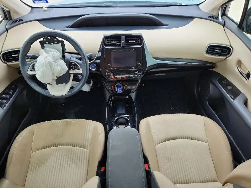 2017 TOYOTA PRIUS THREE  