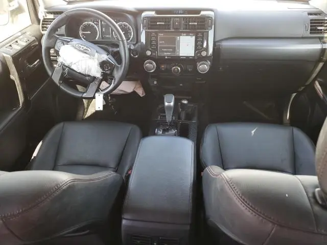 2023 TOYOTA 4RUNNER SE  