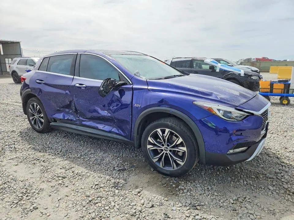 2017 INFINITI QX30 PREMIUM  