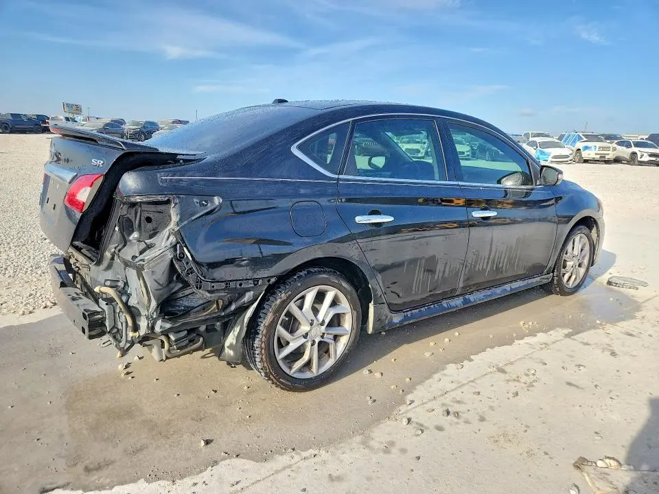 2015 NISSAN SENTRA SR  