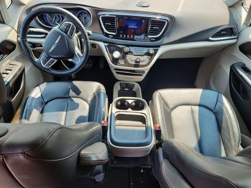 2017 CHRYSLER PACIFICA TOURING L  