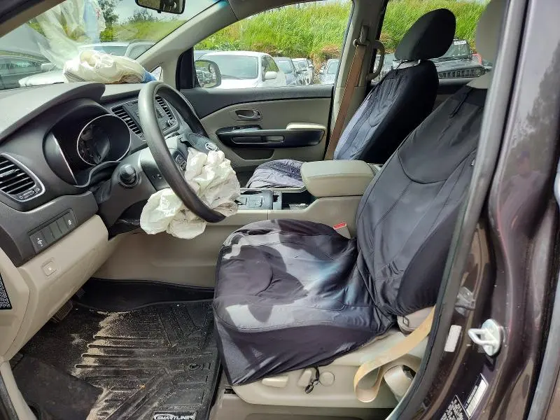 2016 KIA SEDONA LX  