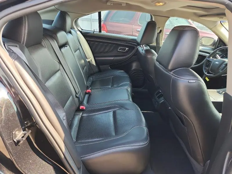 2011 FORD TAURUS LIMITED  