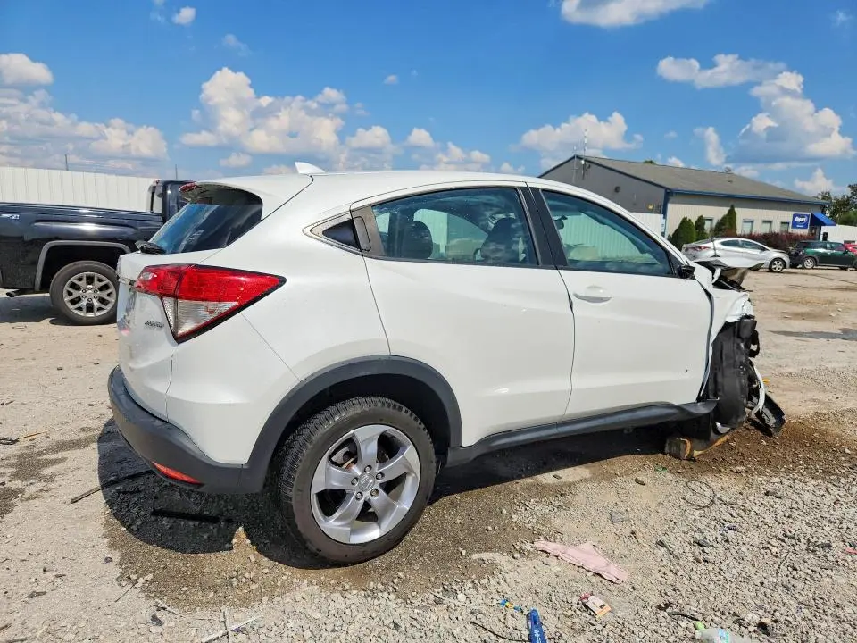 2022 HONDA HR-V LX  