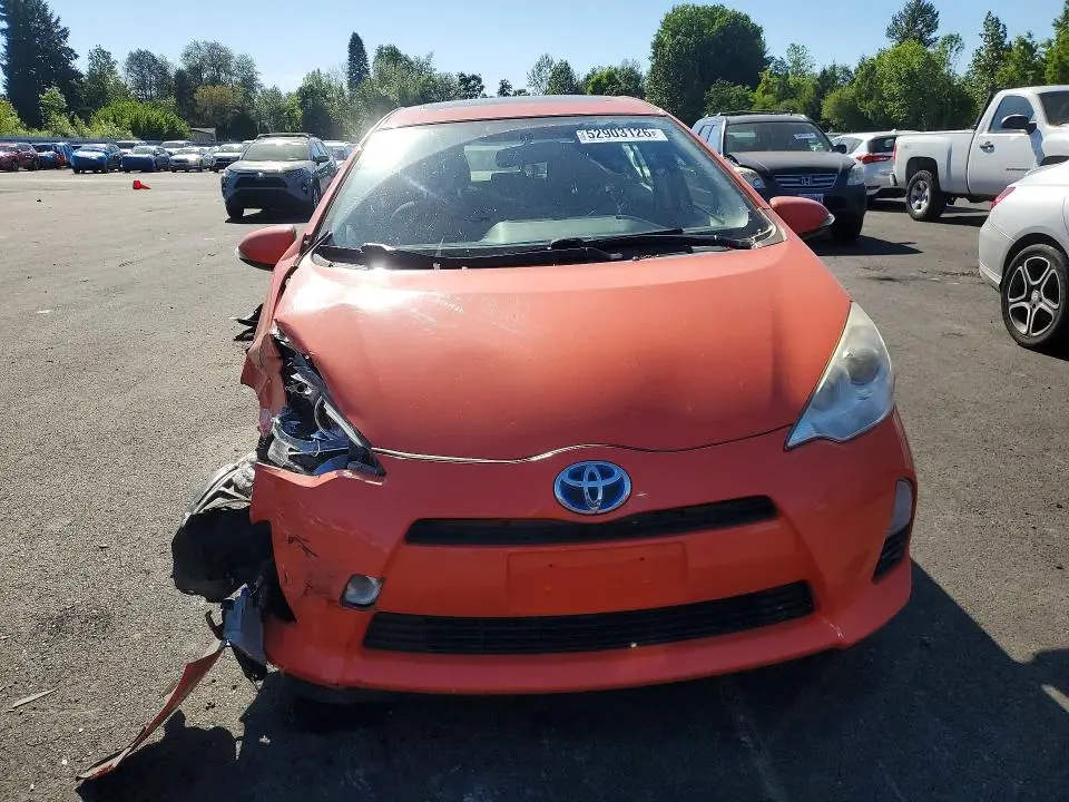 2013 TOYOTA PRIUS C THREE  