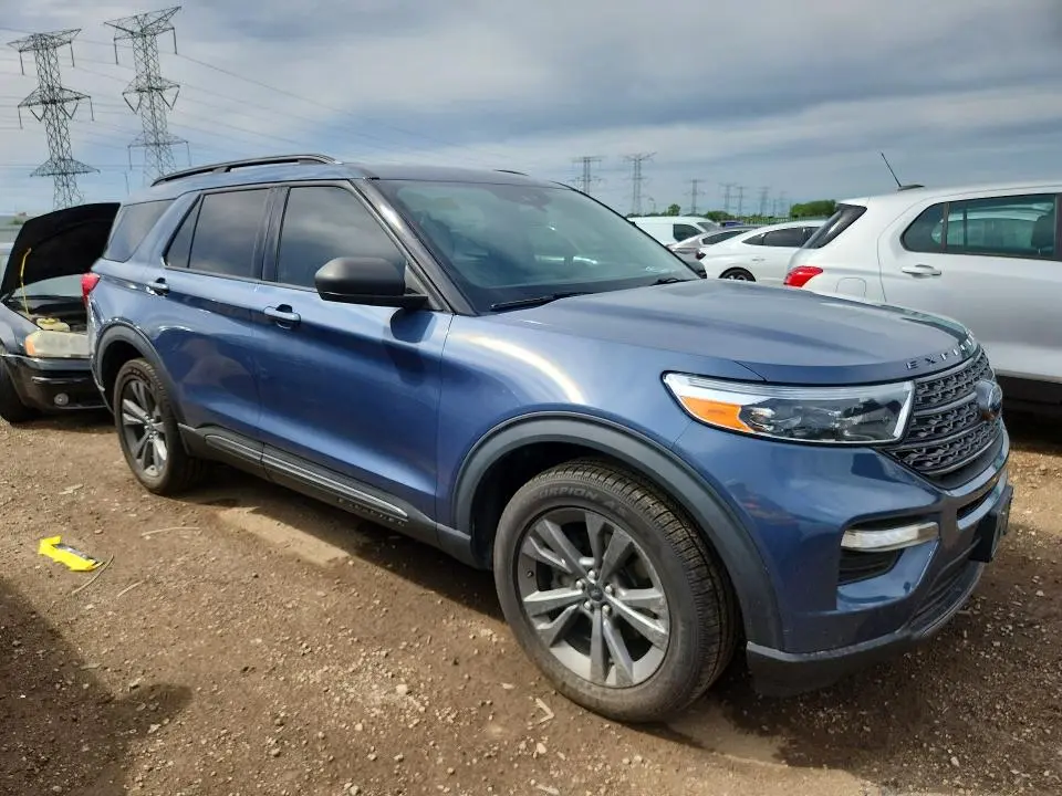 2021 FORD EXPLORER XLT  