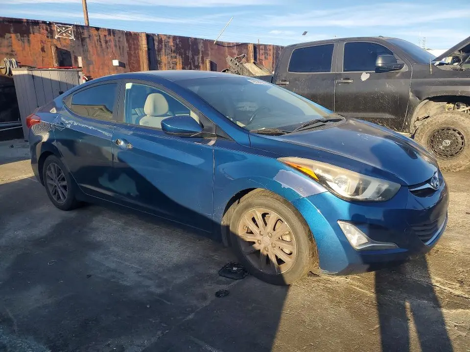 2015 HYUNDAI ELANTRA SE  