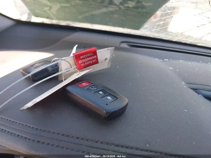 2016 TOYOTA HIGHLANDER HYBRID LIMITED