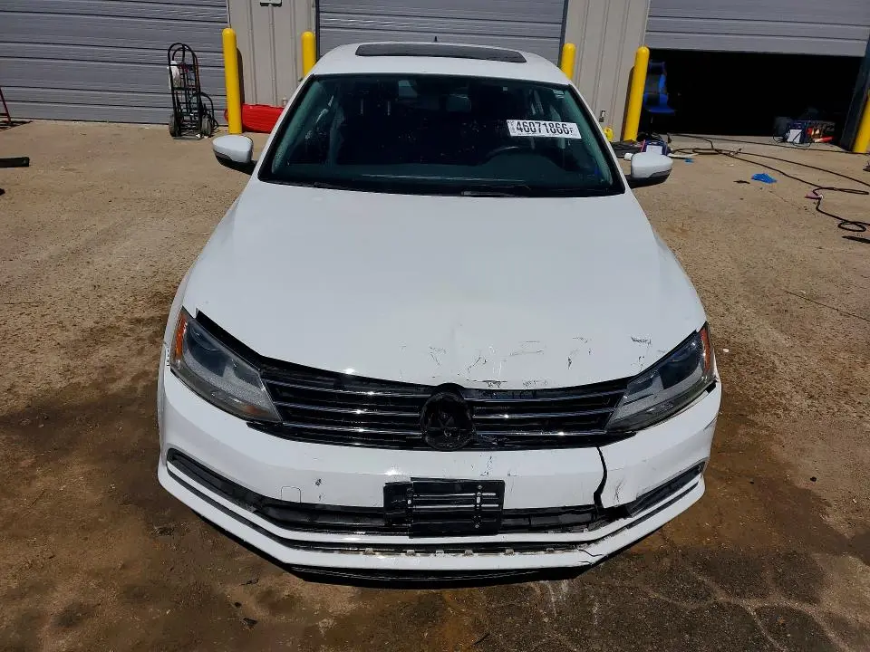 2015 VOLKSWAGEN JETTA SE  