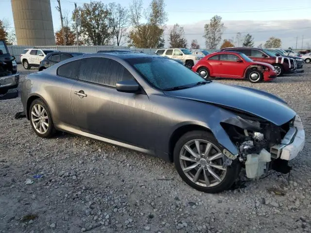 2011 INFINITI G37   