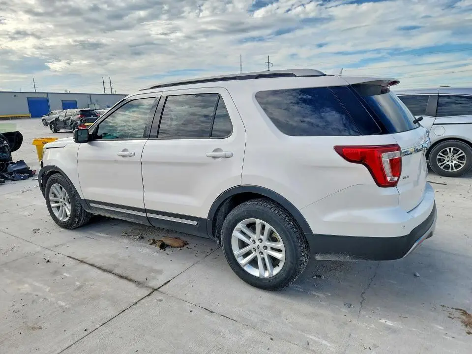 2016 FORD EXPLORER XLT  