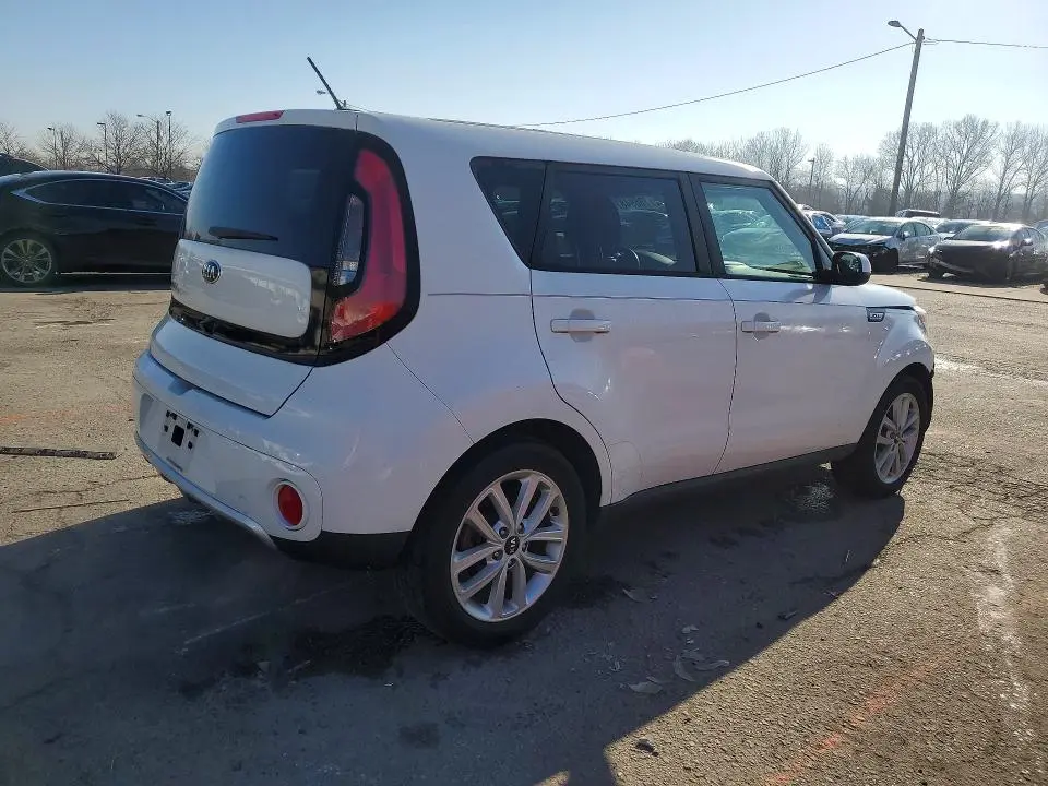 2017 KIA SOUL +  