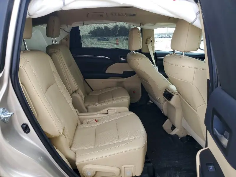 2016 TOYOTA HIGHLANDER LIMITED PLATINUM  