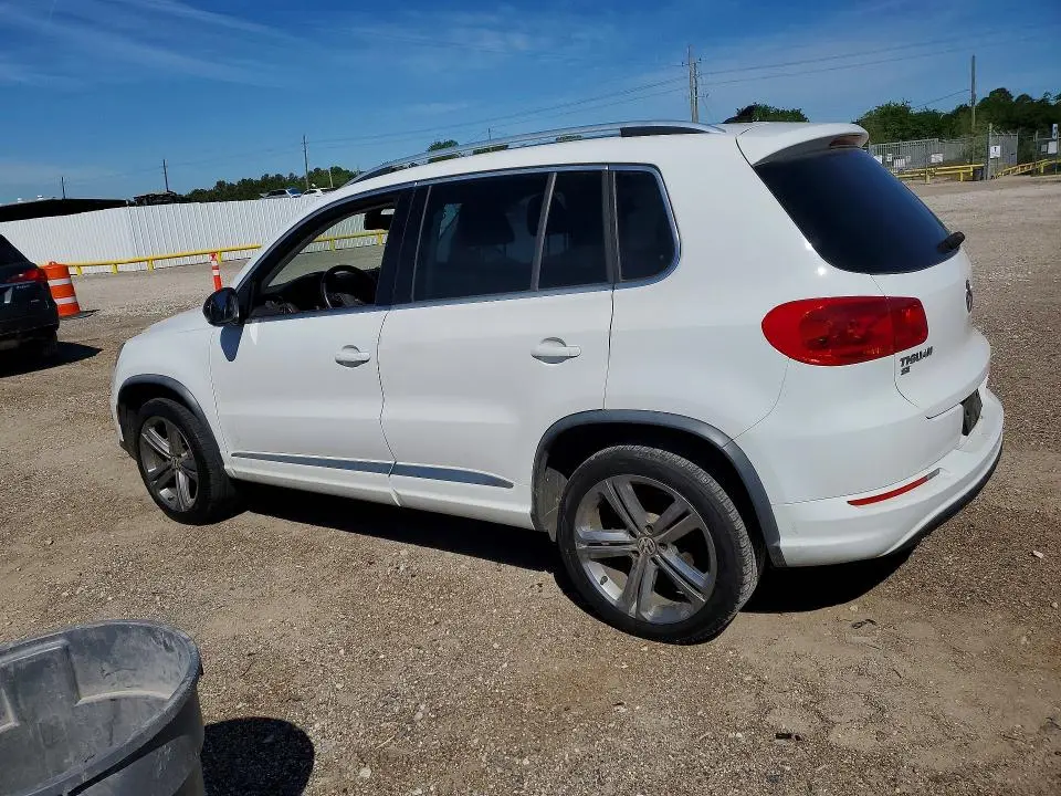 2017 VOLKSWAGEN TIGUAN SPORT  