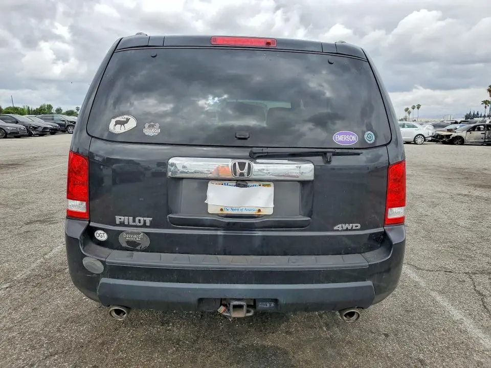 2011 HONDA PILOT EX  