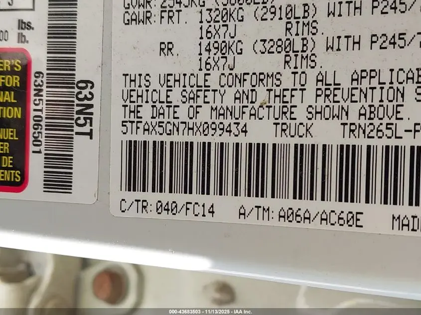 2017 TOYOTA TACOMA SR5